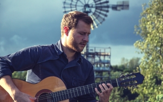 Ivan Snegur, Gitarre