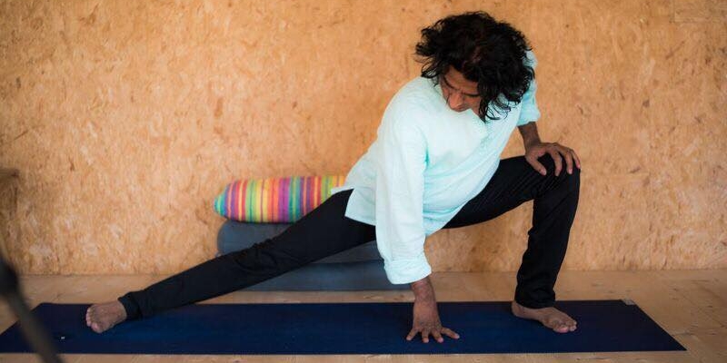Nayeem Khan, Yogameister aus Rajasthan